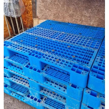 Pallets Plasticos usados 110x110x15cm Azules